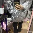 커도.너무 커서 살짝 실망. .허리끈이라도 있었음하는 