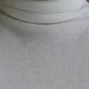 재질도 좋고 많이 두껍지않아서 이너로입기 좋을거같아요.