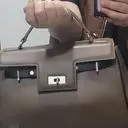 너무 세련됐어요~예쁘고  그립감좋고 디자인  굿이구요세