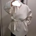 너무 예뻐요. 사이즈가 많이 크긴 하지만 안에 니트나 