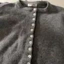 단추디테일이돋보이는 니트가디건이에요
재질도부드럽고 예뻐