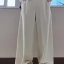 완전 와이드에요.ㅎ 수선해서 입을 생각으로 주문했어요.