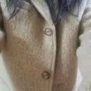 생각보다 두툼한챠켓이예요~~~어깨도꺼보이고 알파카라 따