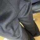 너무 대충 입고 찍었네요.  소재 두툼한데 핏이쁘고 겨