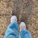 구매했던 트레이닝복에 신고 산책하며 개시 했네요
오늘 