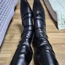 작년에 브라운 넘 잘 신고 다녀서 올해 블랙으로 다시 