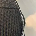 니트는 넘 마음에 드는데 자크 옆 올이 좀 풀렸더라구요