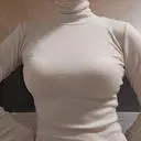 폴라티도 줄로그보다 토브드가 훨 소재랑,핏이 이뿌네요.