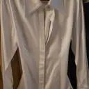 광택 나고 살짝 두툼해서 따뜻해요 
싸이즈 딱맞고 허리