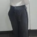 톡톡한 질감으로 따뜻하며  넥부분도 뒷트임으로 조이지 