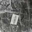 소매가 긴편인데 제가 팔이 길어서 괜찮더라고요. 넉넉한