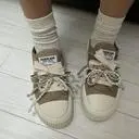 너무 이쁘고 편해요. 사진처럼 리본도 달고 빼는것도 쉽