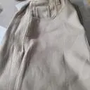 와이드 핏입니다  생각보다  오버 사이즈입니다
허리는 