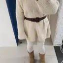 도착해서 입구 나왔는데요 ㅎ 팔이 좀 긴데요~ 접어 입