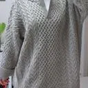 후드 니트는 사이즈가 아주 넉넉해서 좋아요. 짜임도 촘