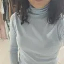 가볍고이너로이쁜니트에요하지만 비침있네요 
따뜻해서 이너