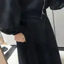 스커트는 말할것 없는데 집업은 조금 부담스러울까 고민고