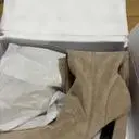 발등이높은데도.반사이즈업하니까.끼지않고.편안하고.색도고