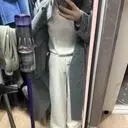 아이보리에 아무코트나 입어도 될거같아. 원픽. .
아까