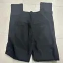 사이즈는 넉넉해요. 하이웨스트라 더 편한거 같아요. 추