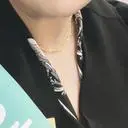 간지나는 스카프예요 무겁거나 거치장스럽지
않고 간단한 