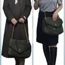 수납이 생각보다 많이 들어가서 좋아요~ 카키 차분하게 