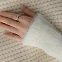 블랙과 아이보리 두색 주문했어요
신축성 좋고 이번 겨울