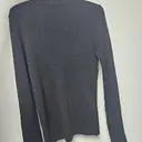 모델언니가 코디된옷에 입은모습이 예뻐서주문했어요
답답한