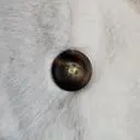 굉장히 두툼하구 귀여워요 가볍구요. 뽀송뽀송한 느낌의 