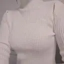 살이 찌니까 밝은 색은 부담스럽네요ㅎㅎ 근데 옷은 덩말