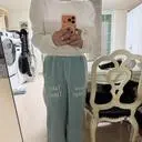 색상이 너무 화사하고 예뻐요
재질도 넘부드럽고 기모팬츠