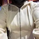 크림 색이라서 많이 뚱뚱해 보일까 걱정하면서 주문햇어요