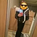 사진으로 봤던 것보다 입어보니 더 이쁜 옷이네요~
하얀