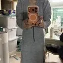 허리라인이 심하게 쏘옥들어가보여서 엄청날씬해보여요
이원