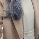 오늘 처음 입고 외출.  지금 계절에 맞지 않는 얇은 