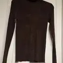 좀 얇긴하지만 어차피 레이어드할 생각이라 나쁘지않아요 