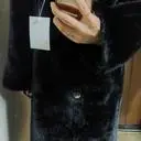 배송 날짜보다 조금  빨리 배송왔어요..퍼 질감이 정말