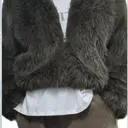 안에 받쳐입기 좋아요 골드프린팅된거 살짝 보이는게 이뻐