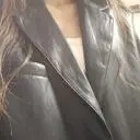 핏도 예쁘고 광택도 은은해서 고급스러워요. 가볍게 툭 