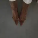 브라운색상이 넘 맘에 들어 종아리 꽉 낄 것 같은 우려