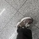 볼이 크고 조금 큰편이라 깔창을 하니 딱맞네요 아주 편