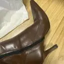 브라운.색상이.너무고급지고.광택도나고.디자인이날씬하게.