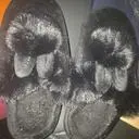 사랑스런디자인 좋아요. 따뜻하게 잘 신을게요~~~~^^