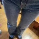 콘데님이라는것이 맘에들었고디자인도기본이라서 문안하게 오