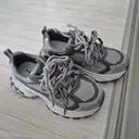 운동화를 구입할때는 한사이즈 업해서 사는데 이운동화는 