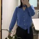 색상이 쨍하니 예뻐요
어깨패드는  탈부착되는데 빼서 입