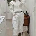 색상이 너무 예뻐요^^ 스웨이드라 부드러워서 발이 편안