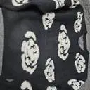 사진보다 실물이 더 예쁘네요 자카드가 두꺼워서 넘 좋아