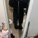 색깔고민 많이하다가 블랙으로 샀어요 너무 고급지고 흔하