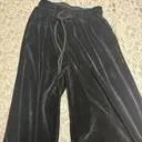 새트로 구입했는데 매일 입게 됩니다. 
이쁘고 편안하고